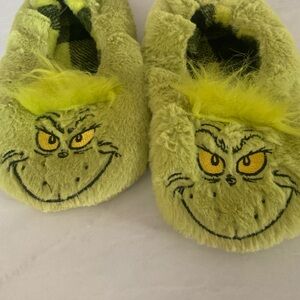 Dr. Seuss Grinch Slipper Socks